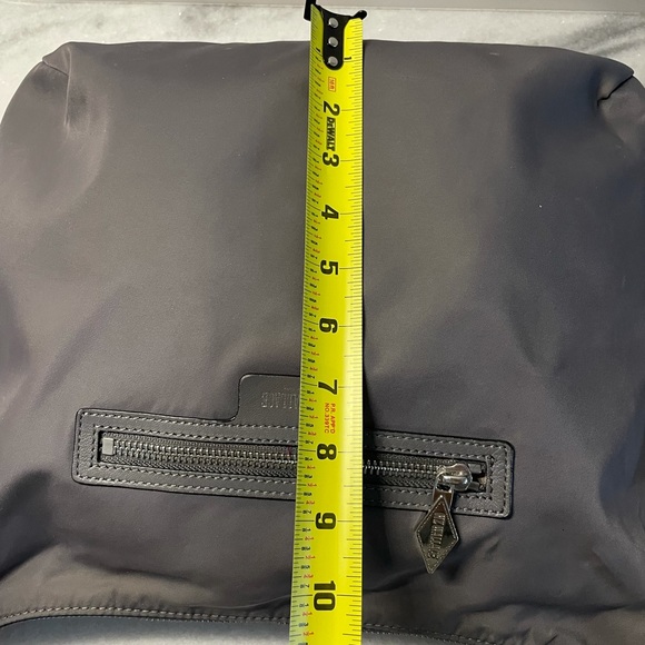 MZ WALLACE EUC Gray (the new neutral) Hobo Bag GREAT size. W/pouch & extra strap - Picture 6 of 9